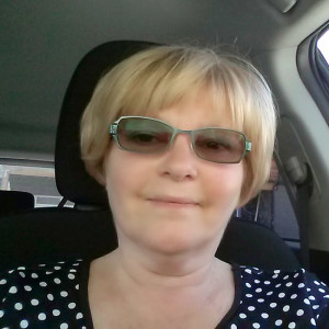 Mary J Dhanani-Komarnisky